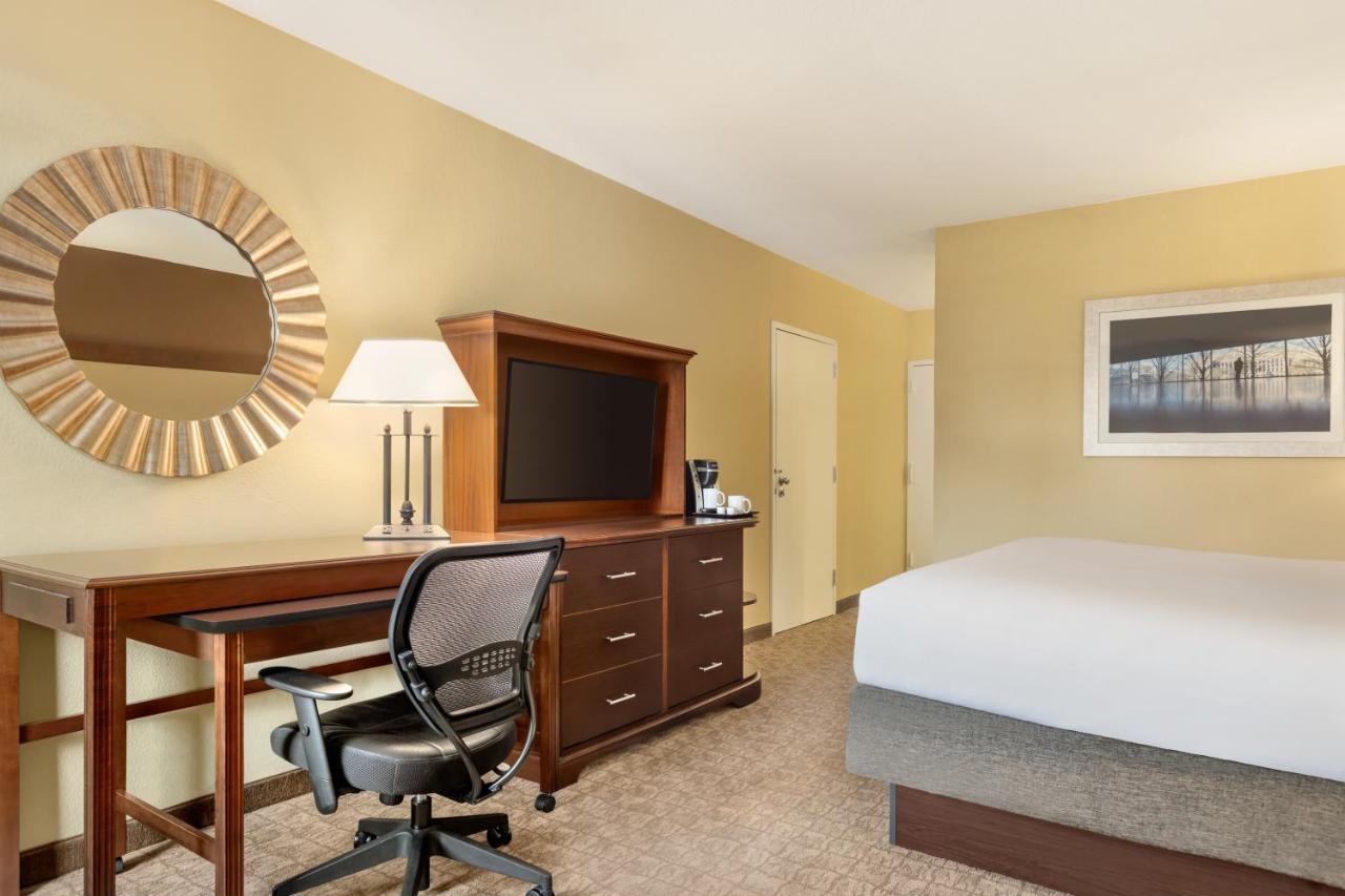 ארלינגטון Crowne Plaza Crystal City-Washington, D.C., An Ihg Hotel מראה חיצוני תמונה